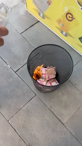 عندي#كومه_فلوس 