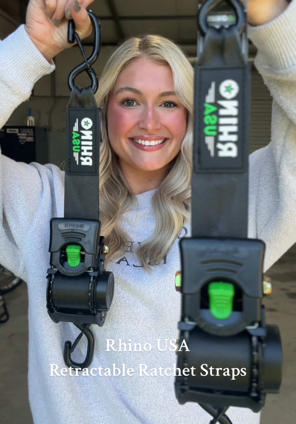These Rhino USA retractable ratchet straps are heavy-duty, self-retracting, and built for trucks, trailers, and hauling anything securely. With a 3,033 lb break strength, they’re the easiest and safest tie-down straps for cargo, equipment, and everyday hauling. 🚚💪 @Rhino USA  #rhinousa #retractableratchetstrap #ratchetstrap 
