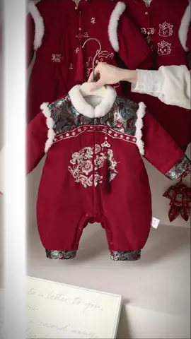 Tết này bé mặc gì ? #baby #quanaotreem #phoidobetrai #cutebaby #outfitideas