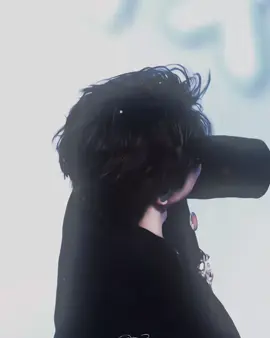 gió phất phơ rơi nhẹ làm rơi cánh hồng đào.#ziyu #atlu♡ #xh id:duonqz.hien