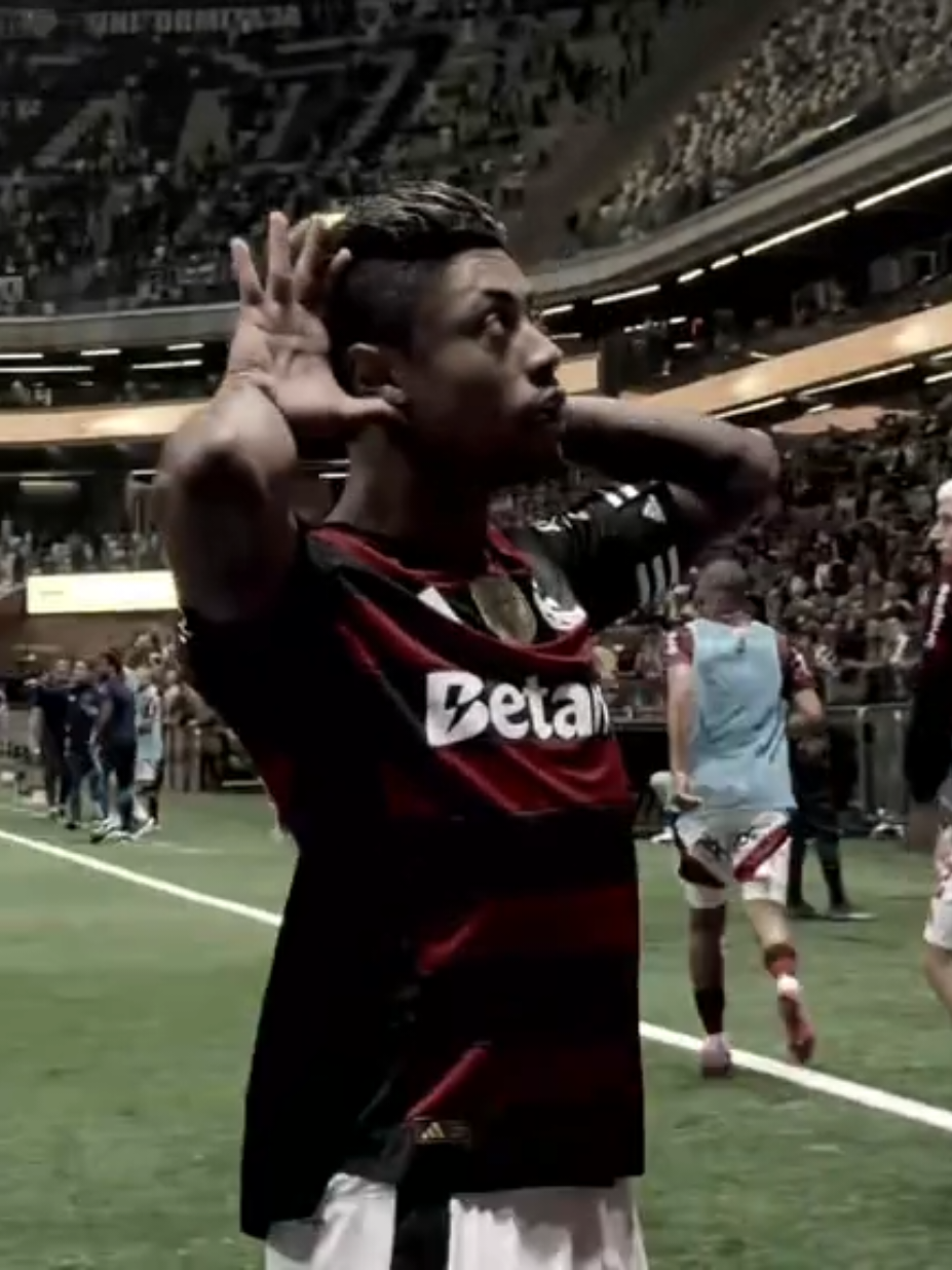 nos momentos mais decisivos ele sempre aparece!! 🫡❤️🖤 #brunohenrique #flamengo #fyp 