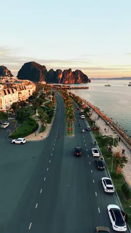 - 1 chút hoà tan :)) #dulichvietnam #dulich #quangninh #14quangninh #halongbay 