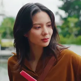 Boon is so omg #runawaytheseries #plaifah_viis #thaigl #fyp #xyzbca @RunawayTheSeries @Plaifahsrc 