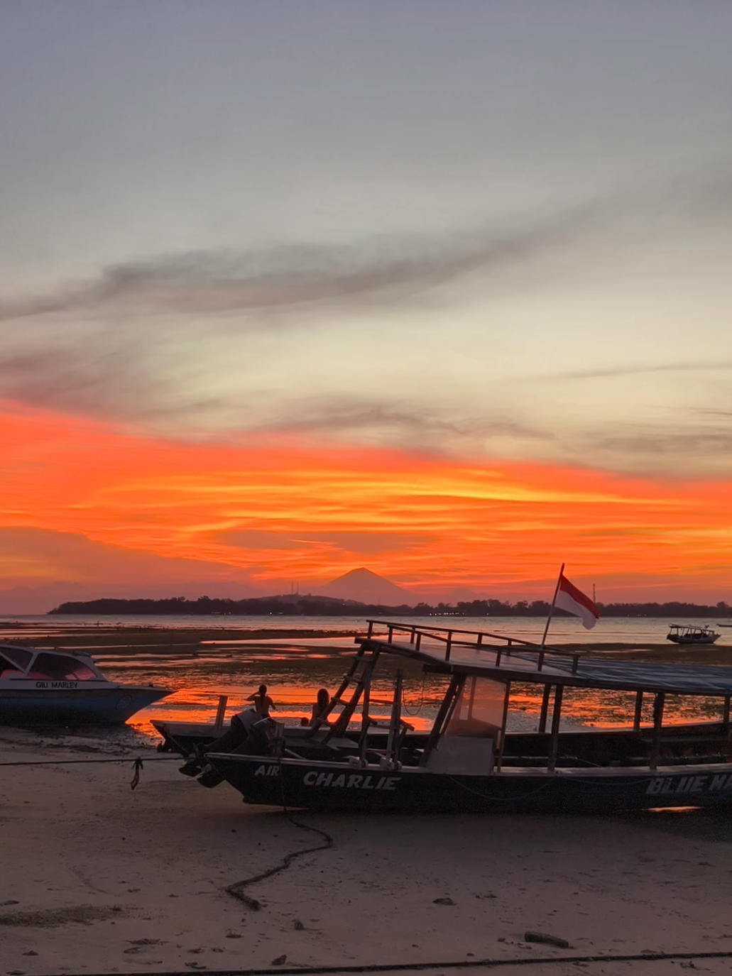 Amazing sunset🧡 #giliair #lombok #indonesia🇮🇩 #foryour #fyp 