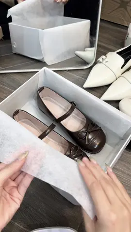 Tìm mãi mới thấy em này #trendingvideo #viral #lenxuhuong #giaydep #giaybupbe 