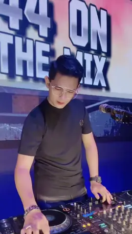 Rindu pohon pisang bila berbuah hanya sekali 💃🏼 #cintamerahjambu #dj44onthemix #funkotbnjr #grandmania🚀 @Kia 