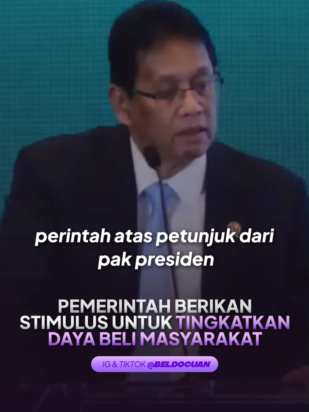 Pemerintah kasih tambahan stimulus besar di akhir tahun. Sesuai arahan Presiden, BLT Rp33 triliun digelontorkan untuk tiga bulan terakhir 2025, dengan total Rp900.000 per keluarga (Rp300.000 per bulan) bagi kelompok desil 1–4. Tujuannya jelas: nge-boost daya beli masyarakat biar roda ekonomi tetap muter kencang. Selain itu, ada insentif transportasi senilai Rp0,18 triliun buat tiket kereta, kapal laut, dan penyeberangan. Diskon ini ditujukan biar mobilitas masyarakat tetap terjaga dan aktivitas ekonomi nggak melambat menjelang tutup tahun. - Follow TikTok @BELDOCUAN Instagram @BELDOCUAN Telegram @beldocuanfreeforum biar nggak ketinggalan update saham harian, serta buat diskusi & cari insight bareng komunitas cuan 💭 - #Stimulus #BLT #EkonomiRI #Purbaya #APBN2025