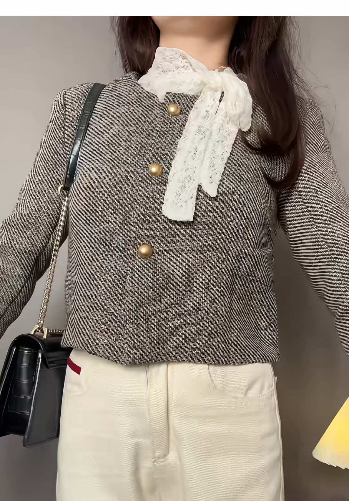 Khoác dạ kẻ #thoitrangnu #aokhoac #aokhoacda #lannchii00 