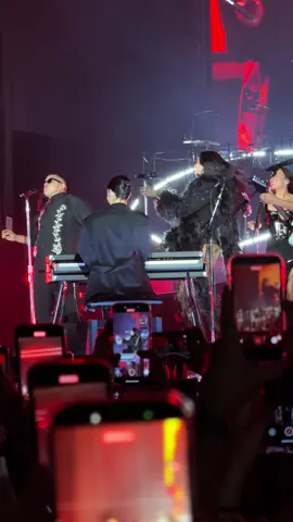 Dua Lipa ft. Mauricio Mesones - Cariñito / Lima- Perú 🇵🇪 / Tour Radical Optimism #dualipa #cariñito #radicaloptimism #mauriciomesones #dualipaperu 