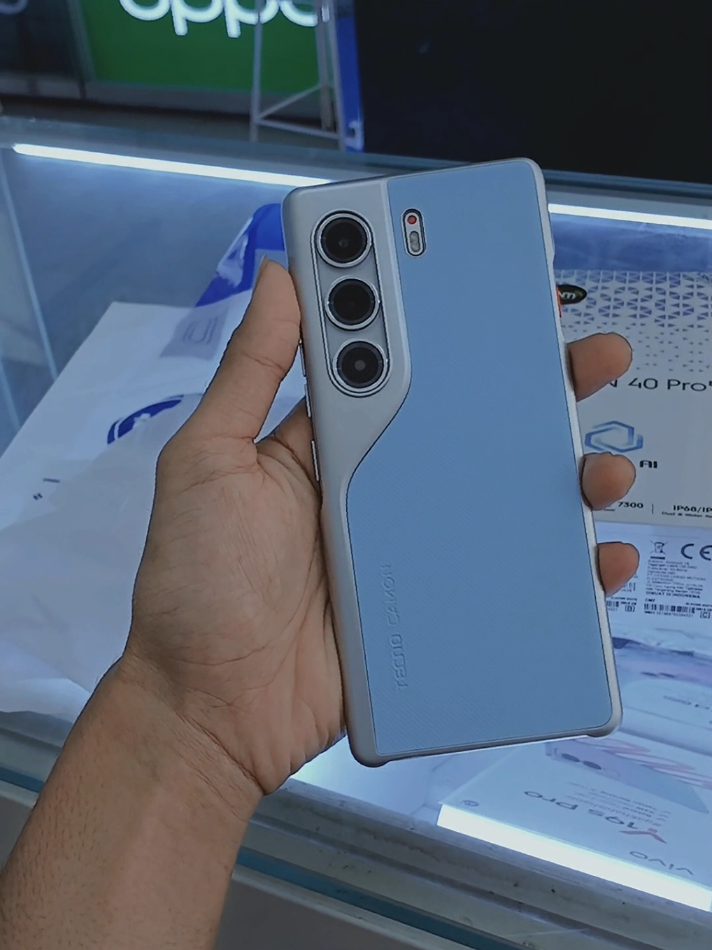 Membalas @madella00  warna Galachier White cocok banget nih kak soft dan cantik terlihat elegan😍 #tecnoindonesia #tecnojawatengah #tecnopromotor #camon40series #fyp  @tecnoindonesia 