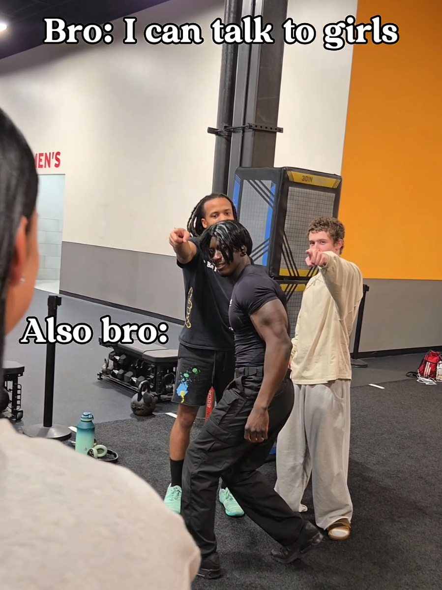 Was the backflip necessary😭 #residentevil4 #leonkennedy #bro #residentevil #nonchalant  @gage @mamamia 