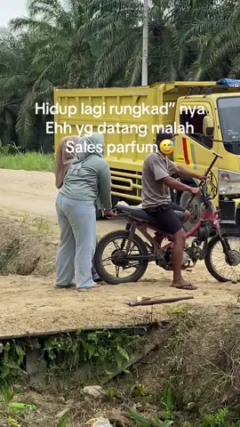 Kasar kali kakak itu maen tarekkk model nya,kang panen pun di gas juga🤣@天と地の支配者 #promomakangajian #promomakanharian #berandatiktok #fypシ゚viral #tiktok 