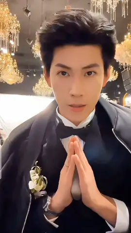 ในวันที่บ้านเราเกิดเหตุน้ำท่วมร้ายแรงที่หาดใหญ่ หยางหยางส่งกำลังใจท่วมท้นกลับมาให้ทั้งดวง 🤍🌧️ พร้อมข้อความว่า 