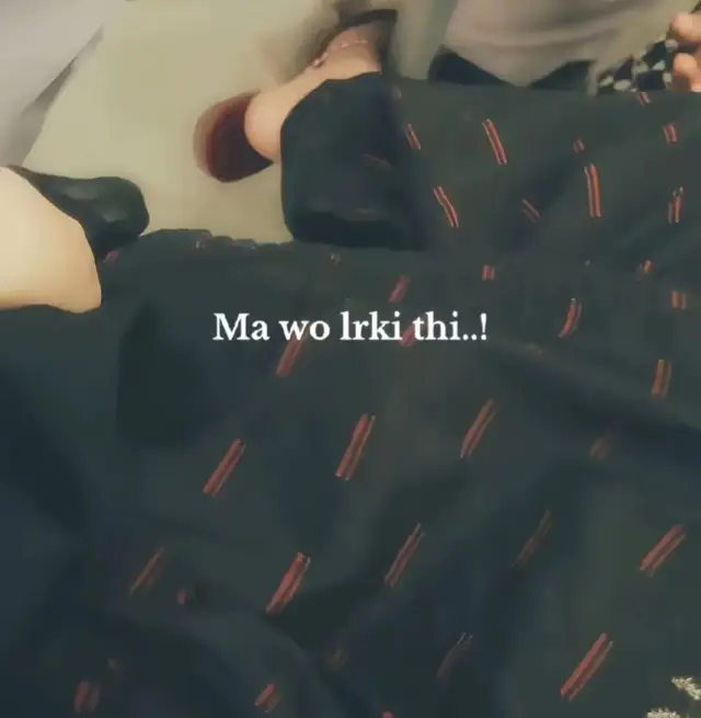 کیسے عجیب لوگ تھے جن کے یہ مشغلے رہے میرے بھی ساتھ ساتھ تھے غیر سے بھی ملے رہے تُو بھی نہ مل سکا ہمیں عمر بھی رائگاں گئی تجھ سے تو خیر عشق تھا خود سے بڑے گِلے رہے