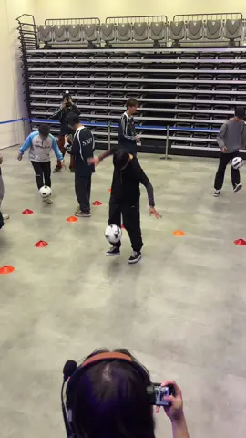 メインはフリースタイルフットボールでふ#フリースタイルフットボール#リフティング