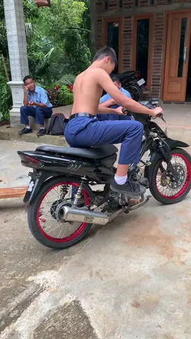 ampun di buly😭#vegarlama #303gank #5tpmenolakpunah #vegagenk🤙 #lwatberanda 