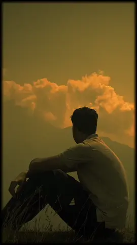 me quedo mirando tú en línea esperando a que suceda algo y nada al final. #elpayasoloco🤡 #yanosoyelamordetuvida💔 #debodeentendereso