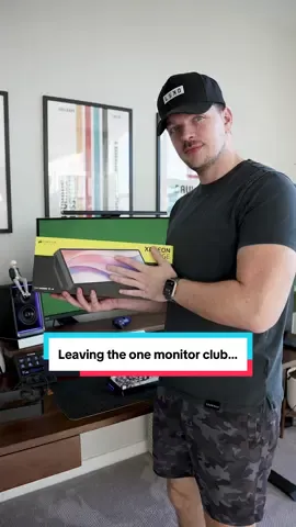 Do you need more than one monitor?No. But is it nice having more than one monitor? Yes, and I’ve missed it 😩  #corsair #xeneonedge #pcgaming #Tech #TikTokTechGadgetsContest 