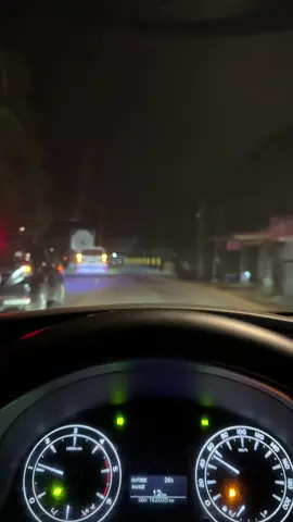 Lari malam dulu💃#travelkisaranmedan #travelbandarakualanamu #travelmedanpekanbaru #tripwisatasumut 