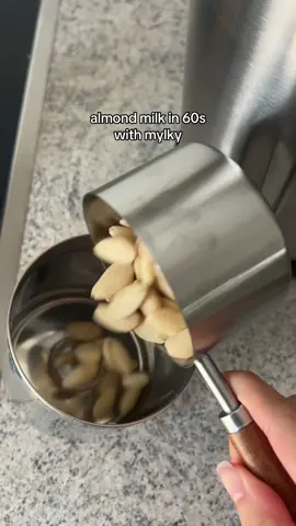 use my code „DAISY10” for €10 discount on your @Mylky order (I will get commission on sales) #gifted