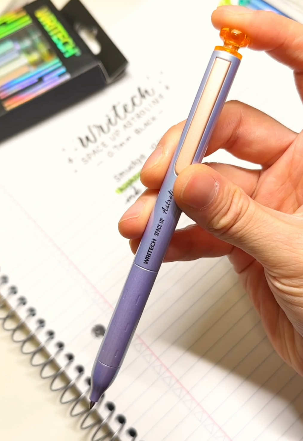 A metal barrel AND no smudges?So luxury pens just got humble?😍😍😍#tiktokshopblackfriday #pen #pentok #gelpen #fyp 