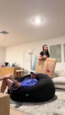 Tuvalete kalktim bi post atim dedim 😅