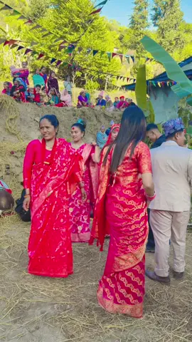 Uncle aunty ko bihe ma❣️😘☘️@अनमोल शाही @पुर्णिमा शाही @❤️💍 @🕉️MaHaRaNi👑📿❤️‍🩹 