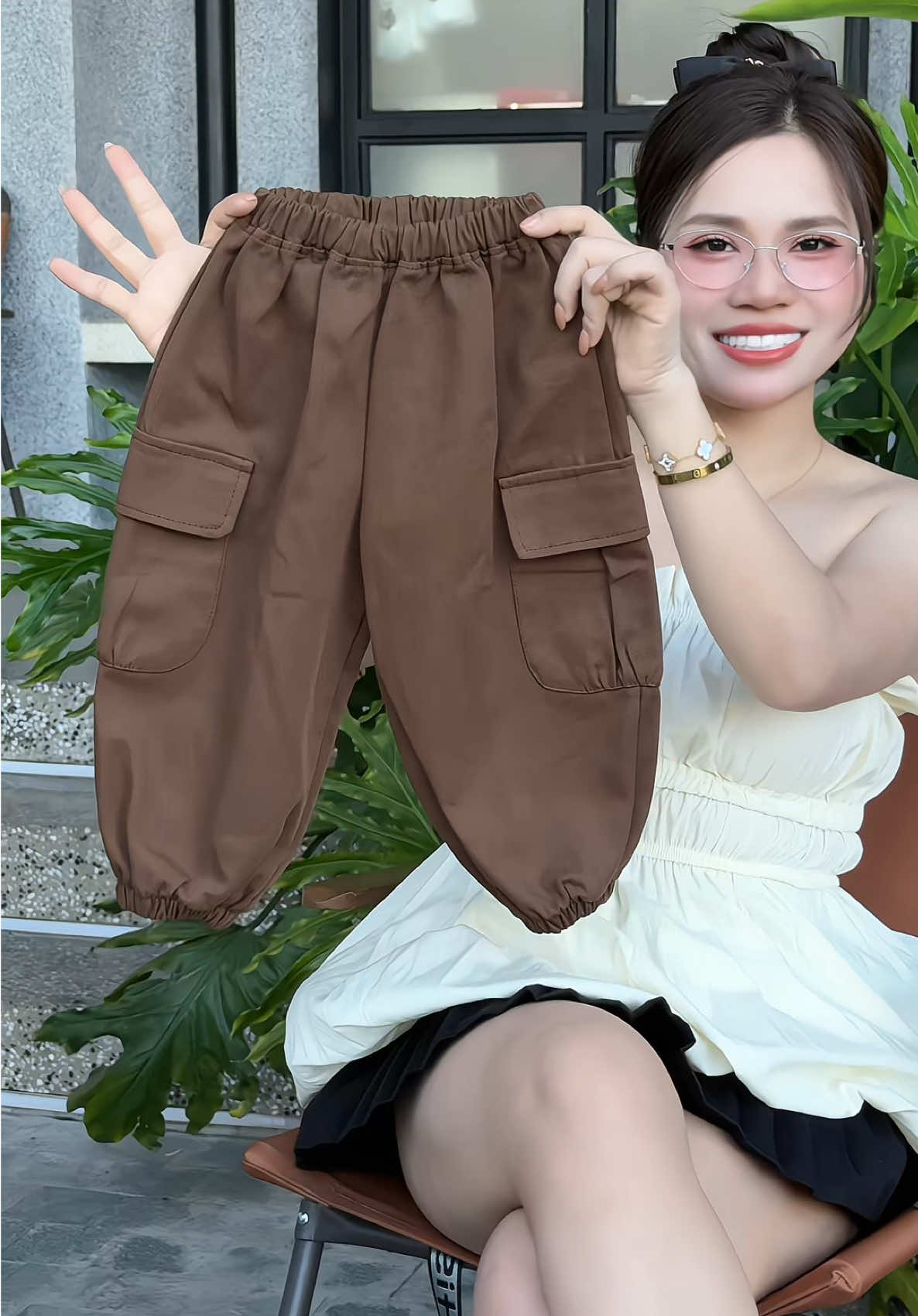 #thoitrangtreem #thoitrangtreemxinh #thoitranggiare #quankaki #quankakituihop #quankakibetrai #xuhuong 