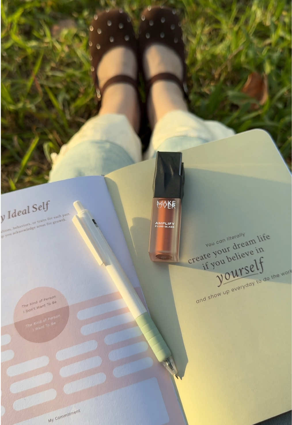 Self-care checklist: journal ✔️ lip gloss ✔️ peace of mind ✔️ #makeoveramplify #Mastershade #lipgloss #DaretoShine #makeoverid