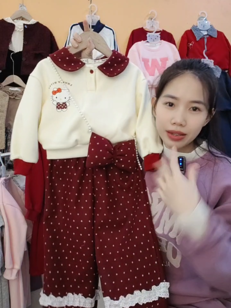 Set áo nỉ lót nhưng kèm quần dạ tặng charm nơ cho bé diện là xinh size từ 10-40kg #lyekids #begai #setxinhchobe #begai 