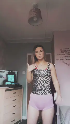 #fyp #foryoupage idk the patchy tan isn’t giving xx