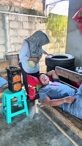 Suami ngorok🤣 #komedikocak #pasutrilucu #trendingtiktok #ngakak #fyp 