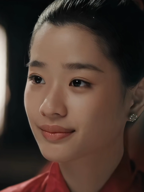 ชาวเน็ตที่บอกว่านางเอกไม่สวยนี่คืออคติมากๆ ไม่พอใจอะไรก็บูลลี่รูปร่างหน้าตา น้องสวยมากด้วยซ้ำค่ะ 😾 #tontawan #ScarletHeartTH #ฟองนวล #ตูต้นตะวัน #เอาขึ้นหน้าฟีดที 