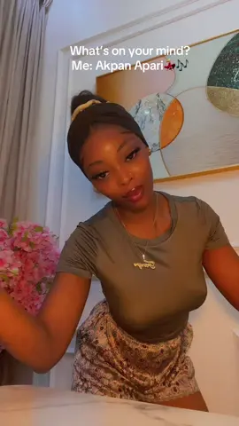 Akpan Apari😮‍💨💃🏼🎶 You no go tear step ke! #fansy #living #akpanapari #seyivibez #music 