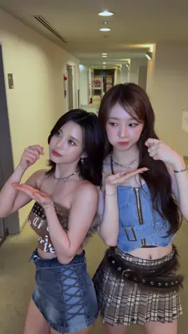 Eat it up eat it eat it up 🍝 #LIGHTSUM #라잇썸 #NAYOUNG #JUHYEON  #EAT_IT_UP_SPAGHETTI 