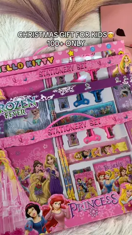 saan aabot ang 100+ mo? sa halagang 100+ may pang regalo kana sa inaanak mo🎅☺️ click mo na ang yellow basket!🫶🏻 #giftforkids #stationery #christmasgift #giftideas #gift 