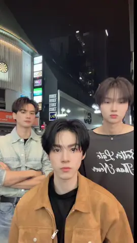 Debut วงใหม่ คุ่แข่งพิกซี่ พวกเราคือพริกหยวก @nampingster @Harit_keng 