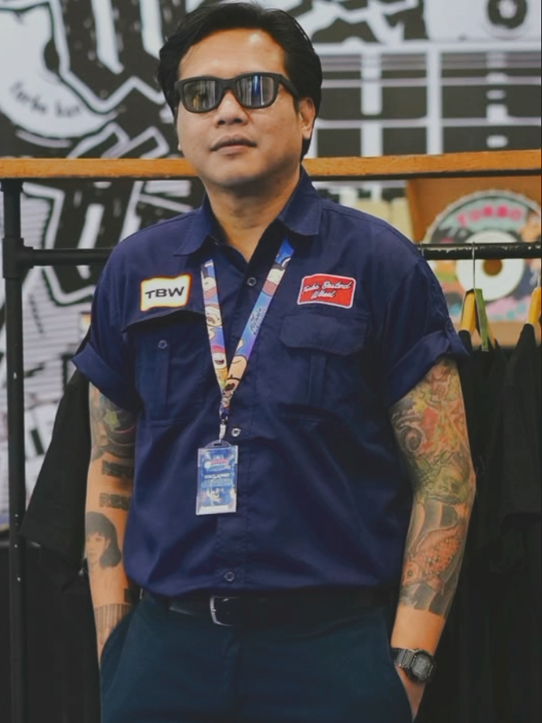 Abdul Gofar Hilman adalah seorang penyiar radio, YouTuber, pembawa acara, aktor, dan pengusaha asal Indonesia yang lahir pada 26 April 1983. Ia dikenal luas saat menjadi penyiar di Hard Rock FM dari tahun 2012 hingga 2021 dan pernah memecahkan rekor MURI untuk siaran radio nonstop terlama selama 34 jam. Selain berkarier di media, ia juga seorang pengusaha sukses. Gofar Hilman adalah seorang modifikator mobil yang dikenal melalui beberapa kolaborasi besar, seperti dengan Daihatsu dan Seres. Dia memodifikasi berbagai jenis mobil dengan gaya yang berbeda-beda, termasuk mobil listrik seperti Seres E1 dan mobil bensin seperti Gran Max, Ayla dan banyak yang lainnya. #gofarhilman #penyiarradio #modifikasi #grindboys #fypシ゚  @abdulgofarhilman 