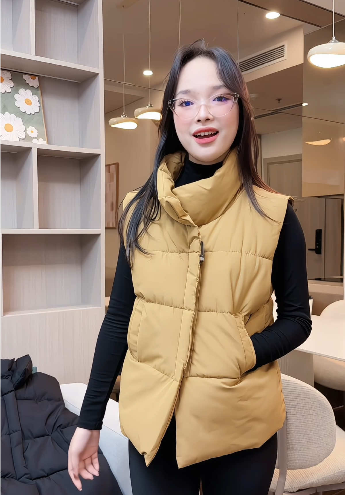 Áo gile trẻ trung năng động #hiennguyen666666 #thoitrangnu #aogile #aogile #xuhuong 