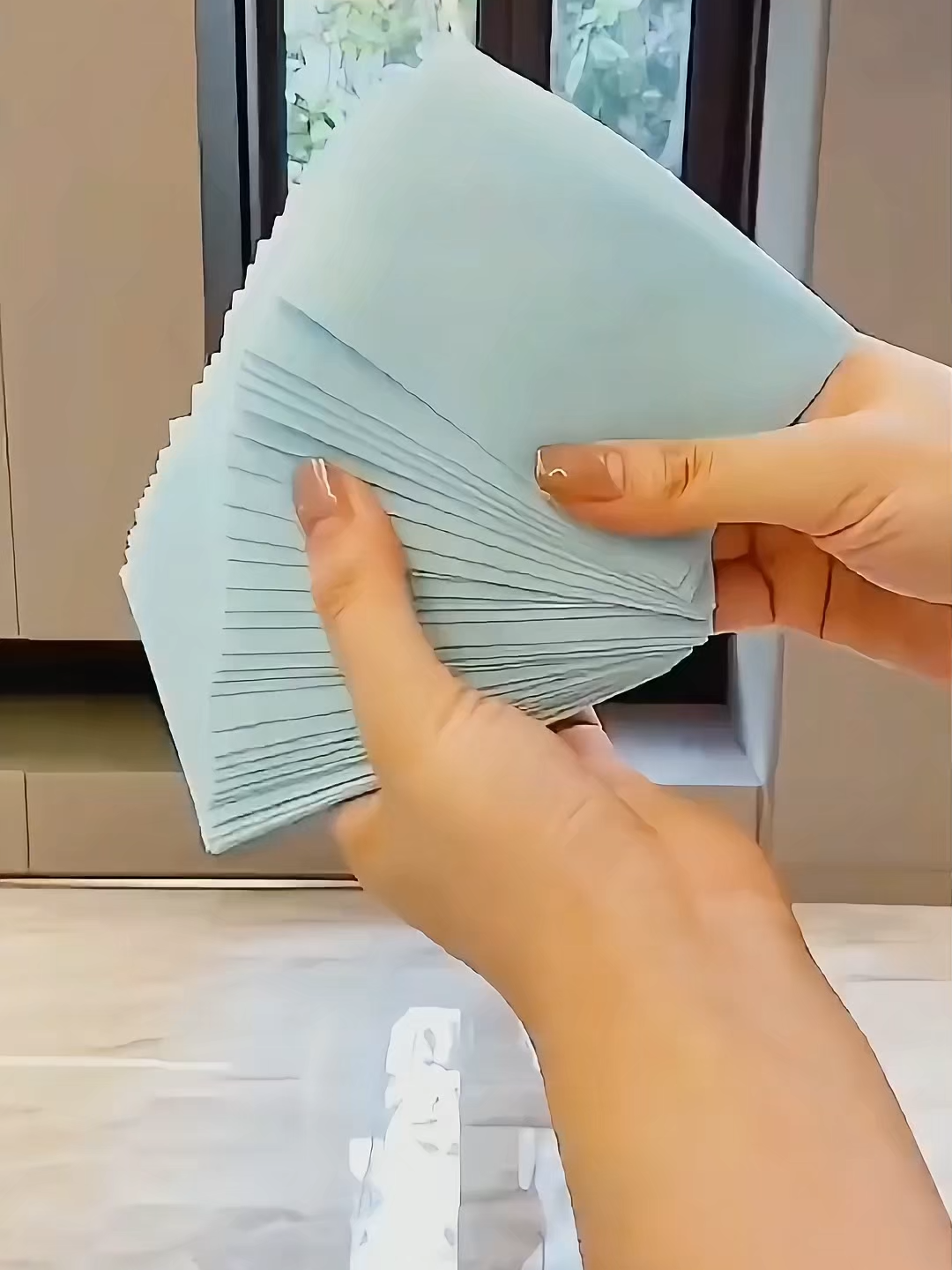 Trả lời @hải sản plinh Bí quyết 2-3 ngày mới lau nhà, mà nhà cửa vẫn sáng bóng 👍👍 #mienglausantantrongnuoc #GiangGiang #giadungthongminh