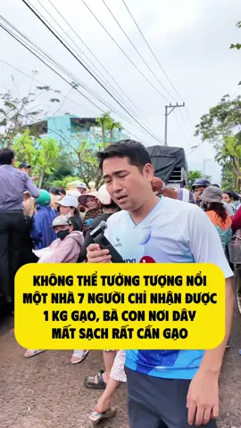 Không thể tưởng tượng được…1 nhà có 7 người…cũng chỉ có 1 kg gạo nấu lên để chia nhau…bà con đã mất mát quá nhiều sau cơn lũ lịch sử. ##huynhansam##cuocsonghuynhansam##anhbansamvuive##jungkian##kojamart
