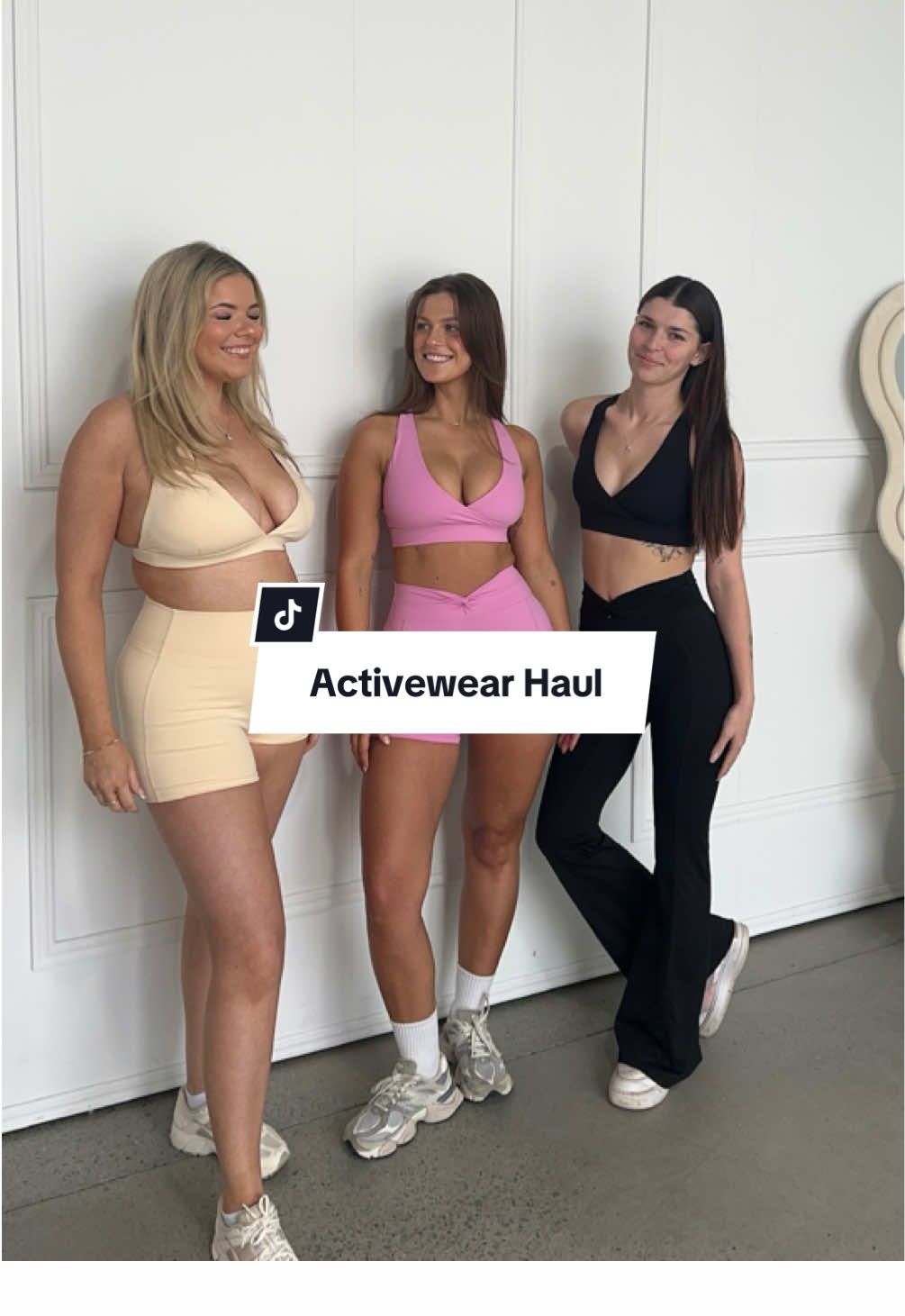 OBSESSED @Santé Collection A staple black set that I can trust 🙌🏼🫶🏼 #goldcoast #activewear #activewearhaul #blackfriday #santecollection 