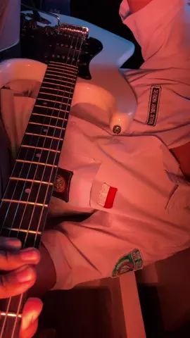 Bagian 80 | Afgan - Untukmu Aku Bertahan cover guitar🎸 Gear Squier Sonic Stratocaster + nux mg30  Device ip16pm #afgan#guitartok#fyp#untukmuakubertahan#coverguitar 