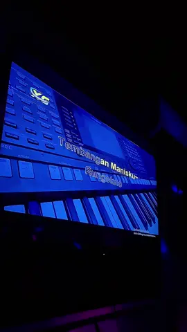 Gek hlang merapat bolo cafe kembang buka 24 jam. #cafekembang #fyp #bojonegoro #karaoke #beranda 