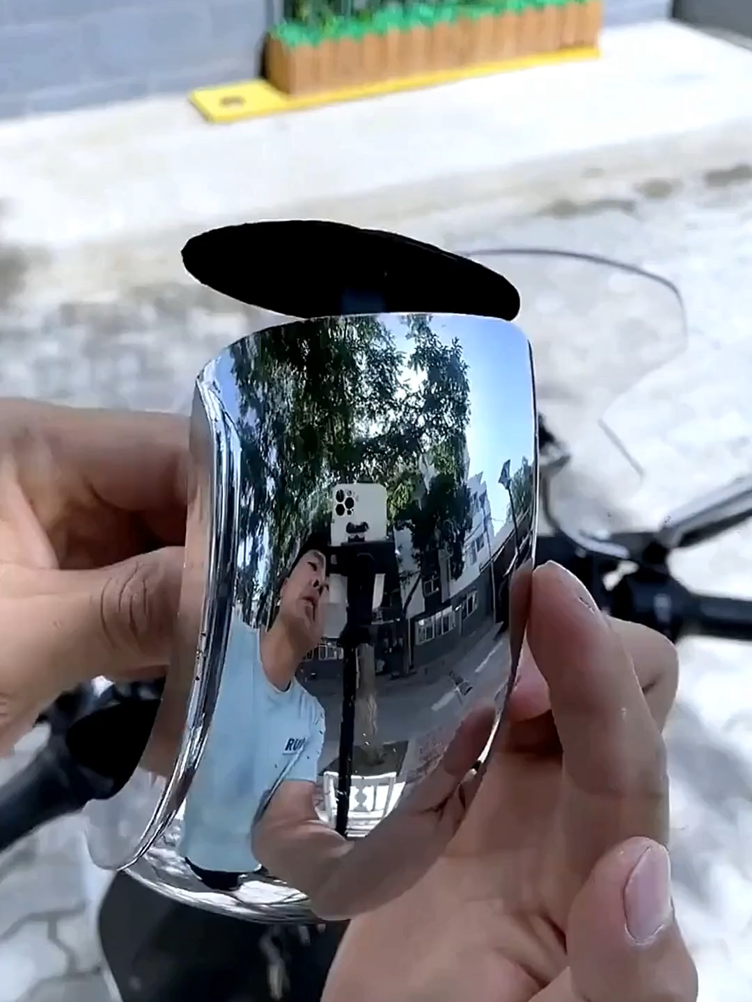 Selalu periksa kaca spion sebelum berkendara #KacaSpionMotor #SafetyRiding #SpionLebar #AksesoriMotor #Viral