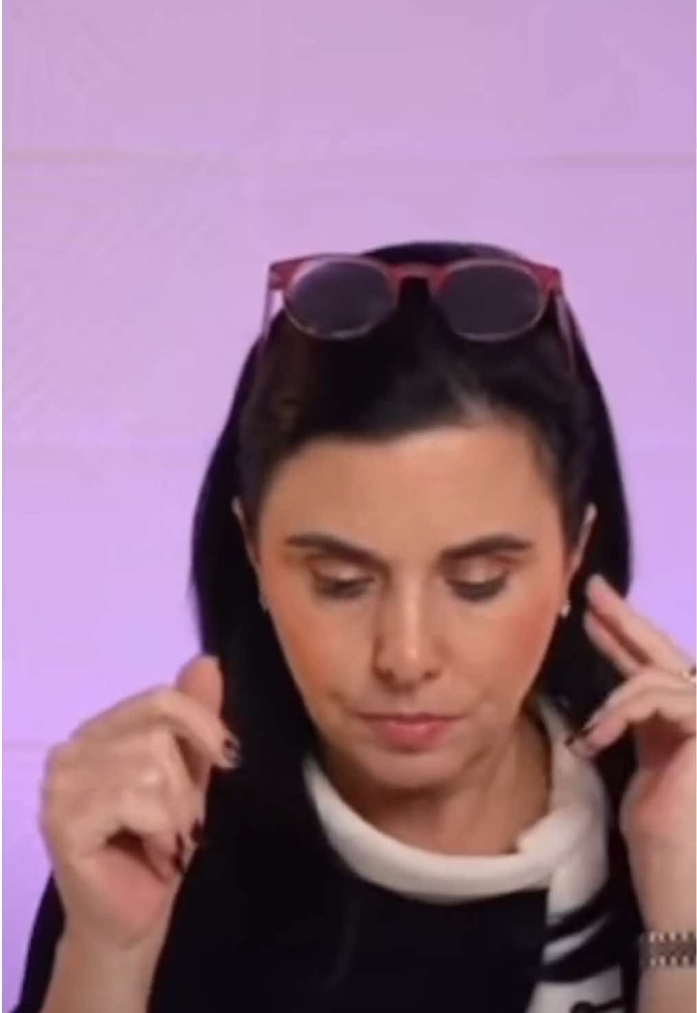 Hoy escuché un podcast de Margarita Pasos y me quedó algo claro: la inteligencia artificial no se detiene… y tampoco deberíamos detenernos nosotros. El mundo está evolucionando a una velocidad impresionante, y lo mejor que podemos hacer es aprender, prepararnos y avanzar con él. Tu futuro depende de lo que decides aprender hoy. ✨ #AvanzaConElMundo