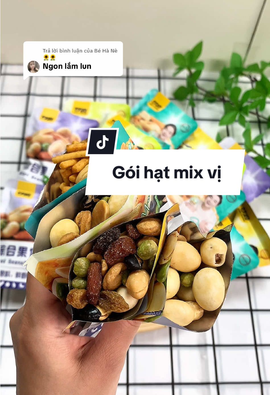 Trả lời @Bé Hà Nè 🌻🌻  Ăn giòn tan trong miệng vị thì mằn mặn ngọt ngọt bắt miệng lắm nha #hatmixdinhduong #hatdinhduong #hatmix #hatmixvi #juli_review18 