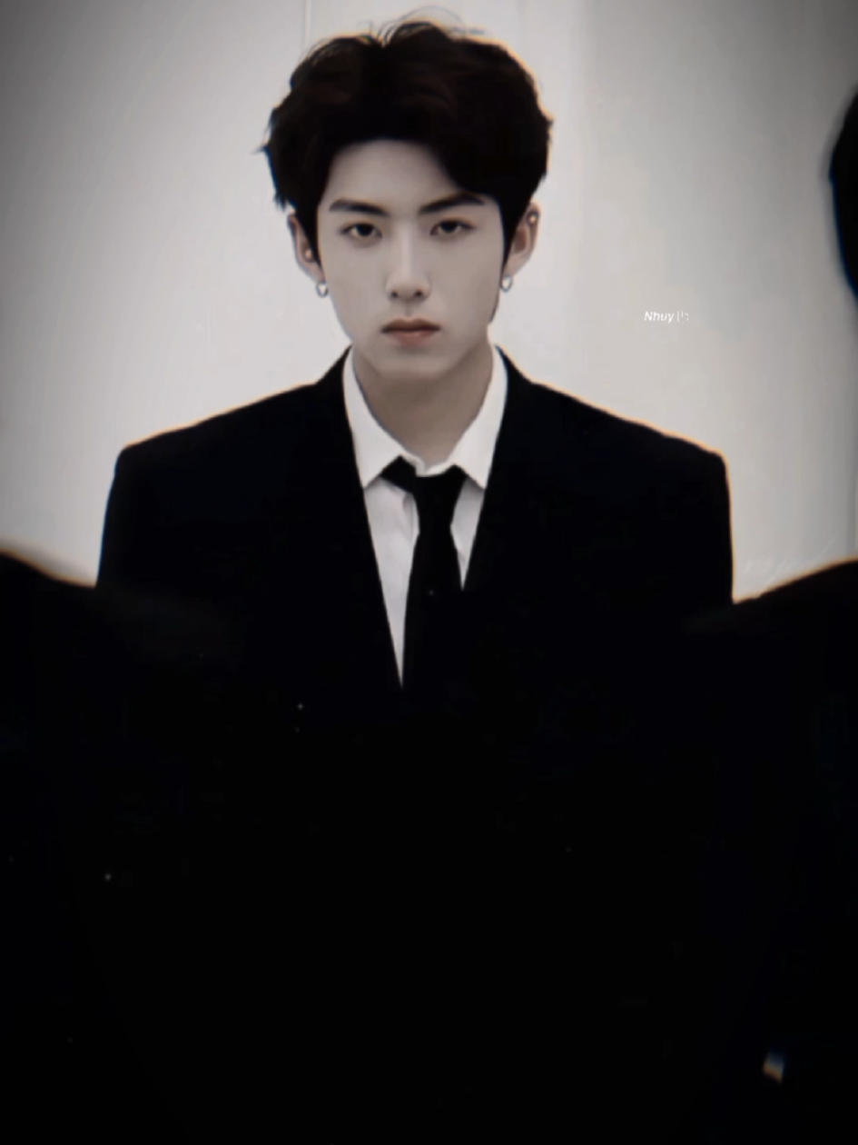 Đăng cái kia xh cái này flop chắc luôn #pangbowen_庞博文_bangbacvan 