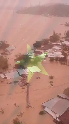 Là 1 người con Phú Yên, sau khi trải qua trận bão cũng như trận lũ lịch sử. Quê hương của tớ gần như là không thể nhìn ra dáng vẻ lúc trước . Nhưng không sao vì chúng tớ có các bạn, Phú Yên của tớ vô cùng biết ớn và trân trọng những món quà, cũng như những tình cảm, những nhu yếu phẩm mà mọi miền trên đất nước gửi đến chúng tớ trong khoảng thời gian khó khăn vừa qua. Thật sự vô cùng trân trọng và biết ơn.  Bản thân tớ cảm thấy may mắn khi được sinh ra trên đất nước Việt Nam nghĩa tình của chúng mình. Cảm ơn và vô cùng trân trọng. #lulut#phuyen#cuutrolulutmientrung#loicamon#CapCut 