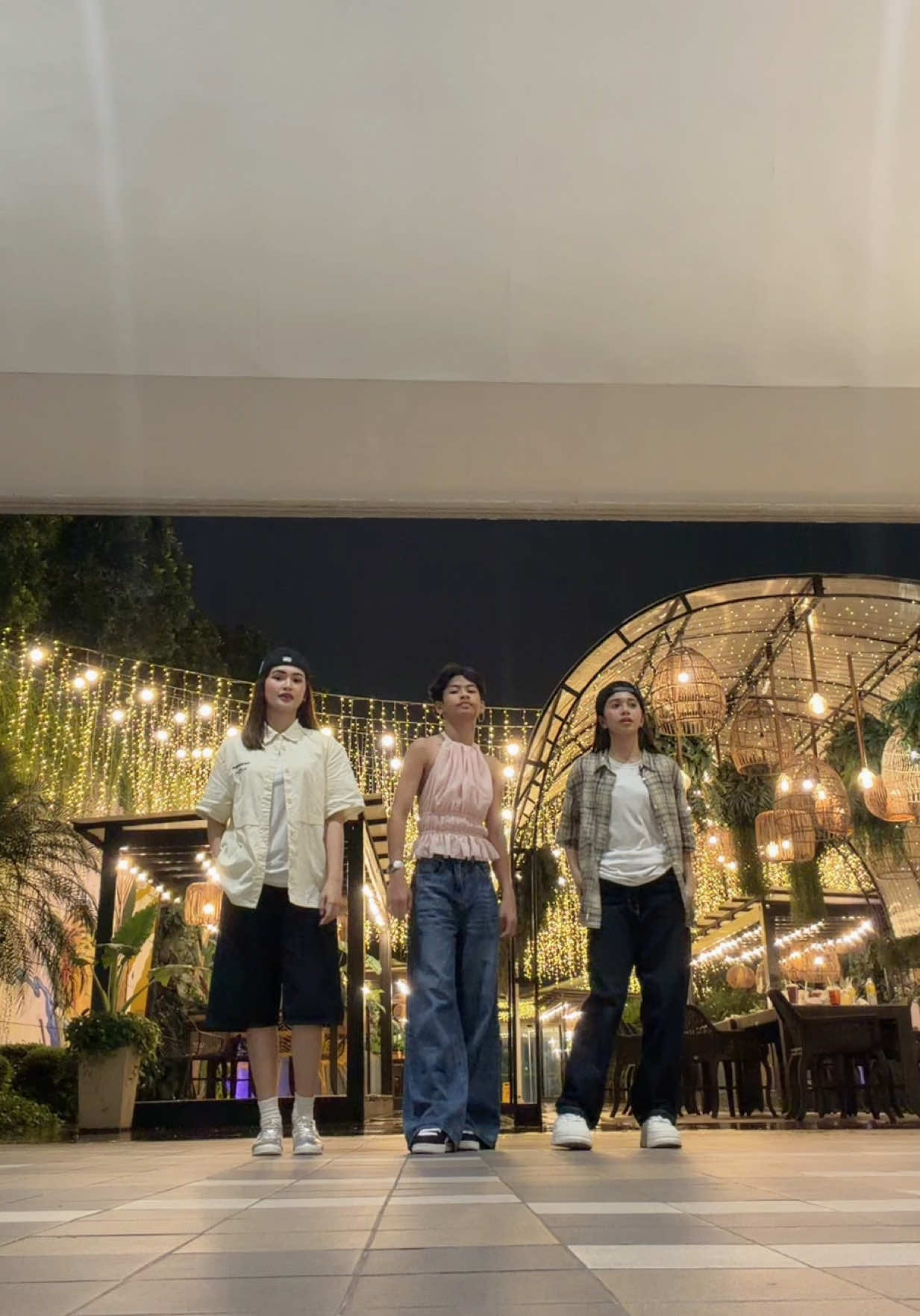 Model naman pala😂 #Yeahbert #ghin 